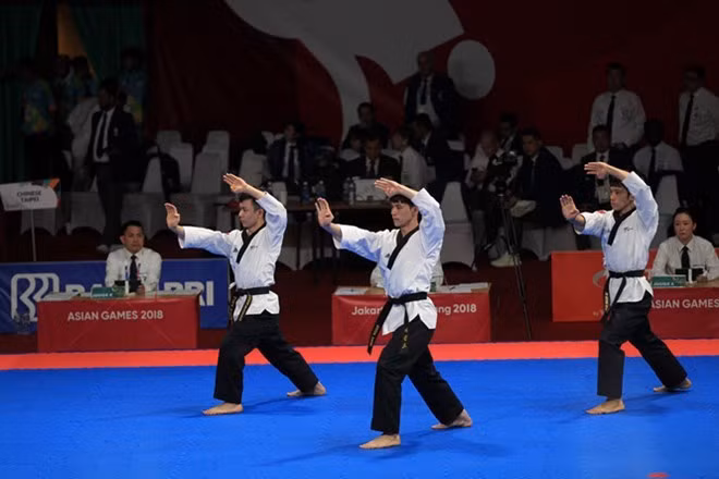 Equipo de taekwondo gana bronce en disciplina de demostración 