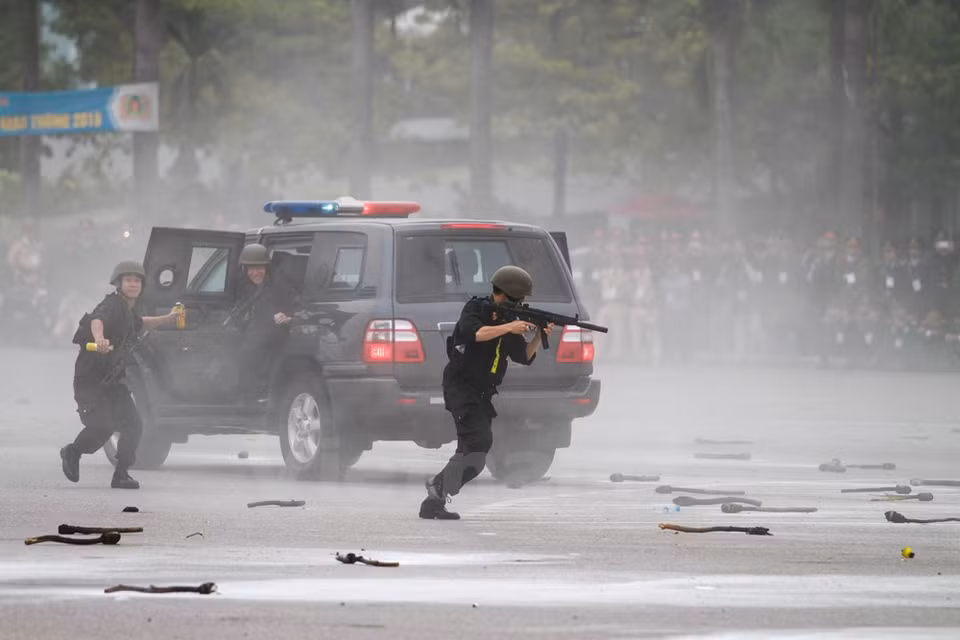 Se trata de uno de los simulacros efectuados hoy por el Ministerio de Seguridad Pública en el Estadio My Dinh, Hanoi (Fuente: VNA)