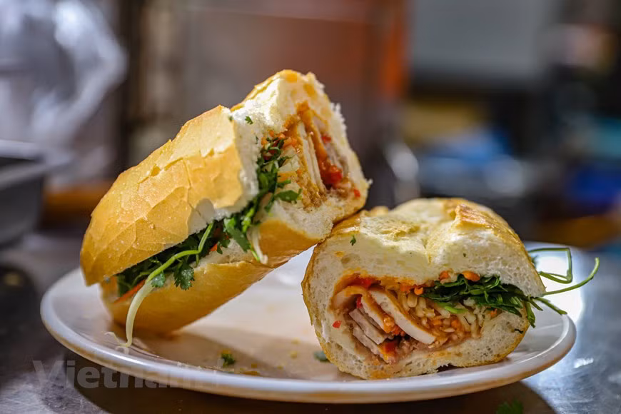 Con su propia sencillez, el Banh mi vietnamita ha convencido a comensales de todo el mundo, marcando la identidad culinaria del pueblo vietnamita. (Foto: Vietnam+)