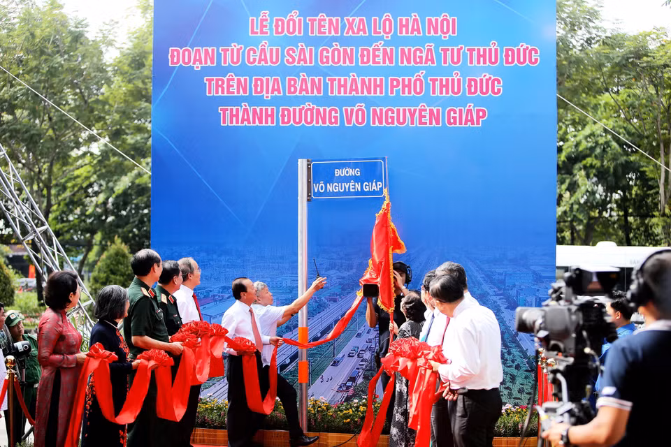 Acto de inauguración y denominación de la calle Vo Nguyen Giap. (Foto: VNA)
