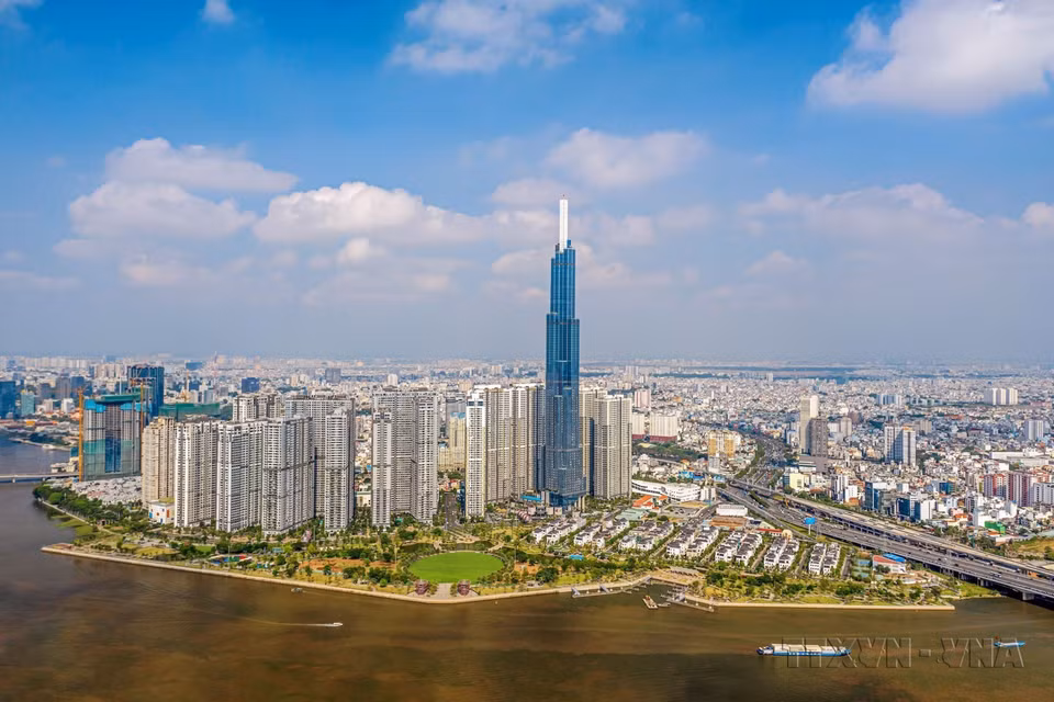 Panorama del edificio Landmark 81, donde se encuentran el hotel Vinpearl Luxury Landmark 81 y el mirador de Landmark 81 SkyView, el más alto del Sudeste Asiático. (Foto: VNA)