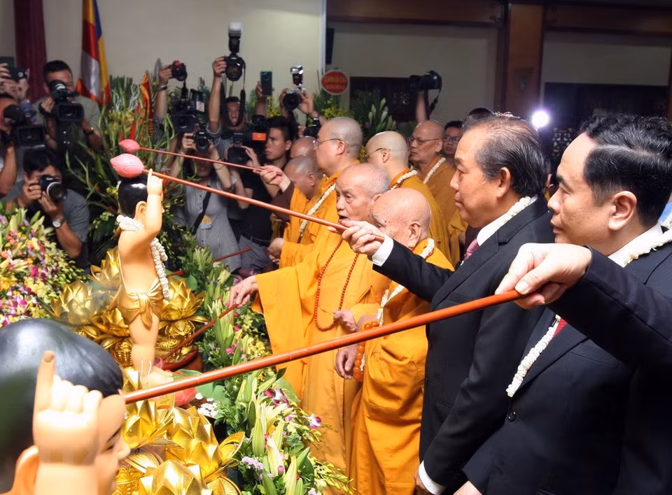 El viceprimer ministro Truong Hoa Binh en el acto (Fuente:VNA)