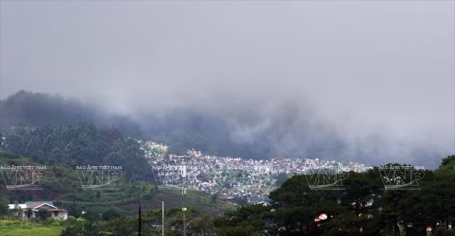 Da Lat, la ciudad de las nieblas – vista desde la Domaine de Marie (Fuente: VNA)