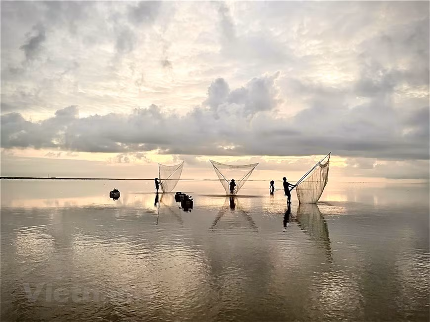 Además del hermoso paisaje, aquí los fotógrafos también pueden testimoniar y experimentar la vida de los pobladores locales. (Foto: Vietnam+)