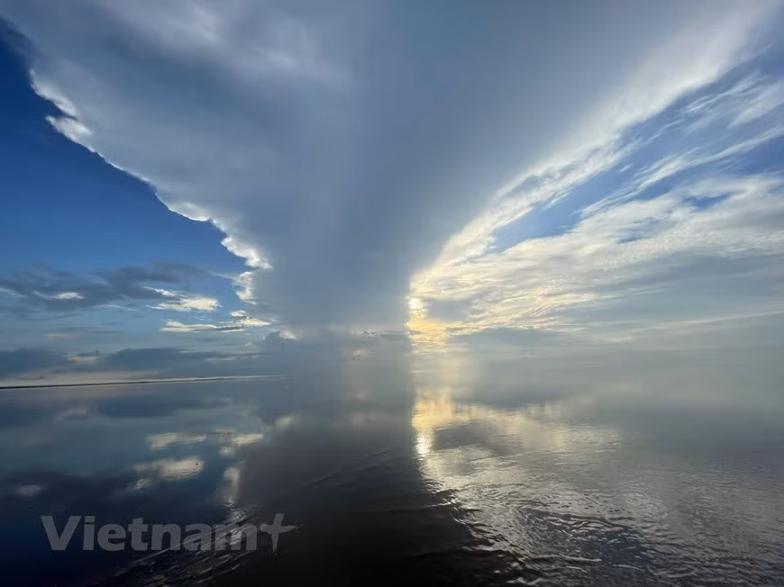 El espacio mágico del mar infinito (Foto: Vietnam+)