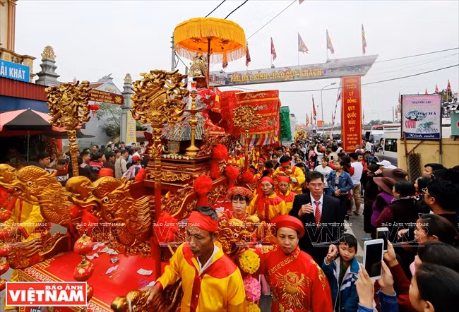 La procesión de la Diosa Madre Lieu Hanh (Fuente:VNA).