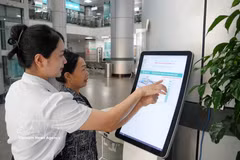 Sistema inteligente de salud en el hospital facilita condiciones para pacientes. (Foto: VNA) 