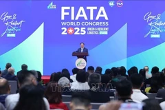 El primer ministro de Vietnam, Pham Minh Chinh, en el Congreso Mundial 2025 de la Federación Internacional de Asociaciones de Agentes de Transporte (FIATA). (Foto: VNA)