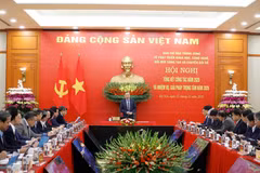El secretario general del Partido Comunista de Vietnam, To Lam, dirige la conferencia. (Foto: VNA)