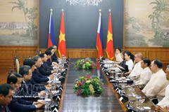 El secretario general del Partido Comunista y presidente de Vietnam, To Lam, y el presidente de Filipinas, Ferdinand R. Marcos Jr., en la conversación oficial. (Foto: VNA)