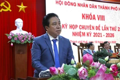 Nguyen Khac Toan elegido presidente del Comité Popular de ciudad de Hue. (Foto: VNA)