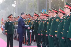 El secretario general del Partido Comunista de Vietnam, To Lam, insta a modernizar logística y técnica militares (Foto: VNA)