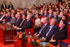 El secretario general del Partido Comunista de Vietnam, To Lam, asise a la velada cultural Alma rusa en el corazón de Vietnam” (Foto: VNA)