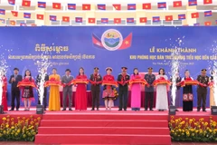 La inauguración de un área de internado para la escuela primaria Ben Cau en la provincia vietnamita de Tay Ninh. (Foto: VNA)