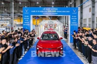 VinFast produce su vehículo eléctrico número 200.000 en 2025 (Foto: VNA)