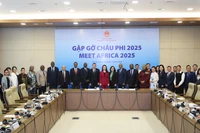 Participantes en el evento. (Foto: VNA)