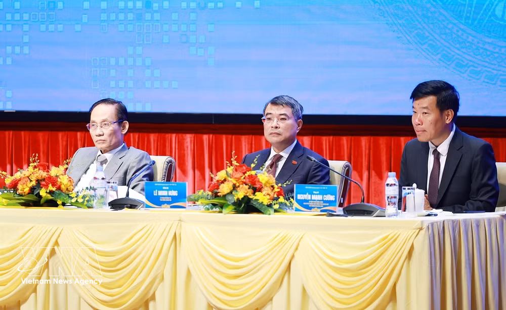 vnanet-vna-potal-thu-tuong-le-minh-hung-du-phien-toan-the-hoi-nghi-ngoai-giao-lan-thu-33-8931454.jpg
