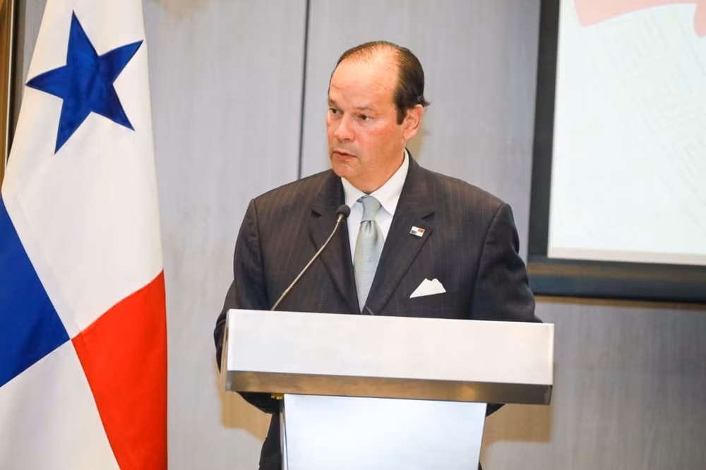 bo-truong-ngoai-giao-panama-javier-martinez-acha-vasquez-phat-bieu-tai-le-ky-niem-anh-phat.jpg