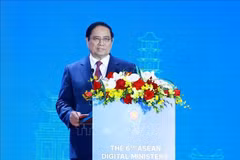 El primer ministro vietnamita, Pham Minh Chinh, habla en el evento. (Fuente: VNA)