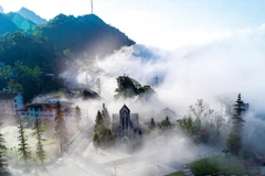 La iglesia de piedra, construida en 1895, ha sido restaurada y conservada intacta, convirtiéndose en una imagen por excelencia de Sapa. (Fuente: VNA)