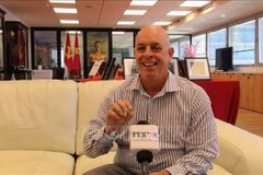 El presidente de la Asociación de Amistad Israel-Vietnam, Eyal Buvilski, en la entrevista. (Fuente: VNA)