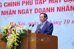 El primer ministro Pham Minh Chinh habla en el evento. (Fuente: VNA)