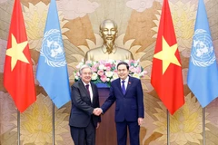 El presidente de la Asamblea Nacional de Vietnam, Tran Thanh Man, y el secretario general de la ONU, António Guterres. (Fuente: VNA)