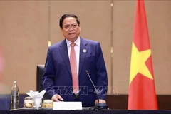 El primer ministro vietnamita, Pham Minh Chinh, habla en el evento. (Fuente: VNA)