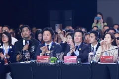 Delegados en la sesión de diálogo de alto nivel del Foro del Sector Privado de Vietnam. (Fuente: VNA)