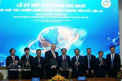 En la firma de un Memorando de Entendimiento de colaboración entre el Departamento de Ciencia y Tecnología de Ciudad de Ho Chi Minh y la empresa Accelerated Infrastructure Capital (AIC). (Fuente: VNA)