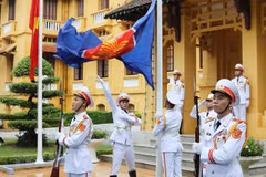 Tres décadas de contribuciones proactivas y responsables de Vietnam a una ASEAN fuerte y unida
