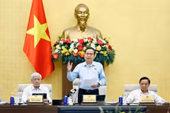 El presidente de la Asamblea Nacional de Vietnam, Tran Thanh Man, habla en el evento. (Fuente: VNA)