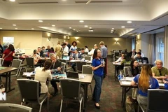 Empresas vietnamitas y australianas debaten oportunidades de cooperación en el sector turístico. (Foto: VNA)