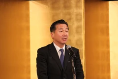 El vicepresidente del Senado japonés, Fukuyama Tetsuro, habla en el evento. (Fuente: VNA)