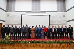 Los delegados de la conferencia toman una foto de recuerdo. (Fuente: VNA)