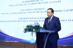 Le Tien, vicepresidente del Tribunal Supremo Popular de Vietnam, habla en el evento. (Fuente: VNA)
