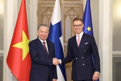 Vietnam y Finlandia emiten declaración conjunta sobre el establecimiento de asociación estratégica