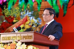 El primer ministro vietnamita, Pham Minh Chinh, habla en el evento. (Fuente: VNA)