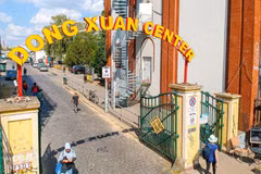 Parada de tranvía “Dong Xuan”. (Fuente: VNA)