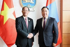 El vicepresidente de la Asamblea Nacional de Vietnam, Tran Quang Phuong, y su homólogo de Mongolia Bukhchuluun Purevdorj. (Fuente: VNA)