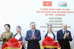 El secretario general del Partido Comunista de Vietnam, To Lam, y delegados en la inauguración. (Fuente: VNA)