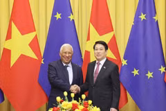 El presidente de Vietnam, Luong Cuong, y el titular del Consejo Europeo, António Costa. (Fuente: VNA)