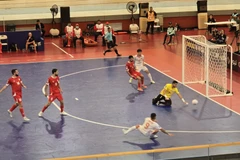 Una de las jugadas en el partido. (Fuente: VNA)