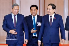 El presidente de la Asamblea Nacional de Vietnam, Tran Thanh Man, recibe al primer ministro de Camboya, Hun Manet. (Fuente: VNA)