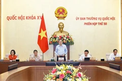 El presidente de la Asamblea Nacional de Vietnam, Tran Thanh Man, habla en la 50.ª reunión del Comité Permanente del Parlamento). (Fuente: VNA)