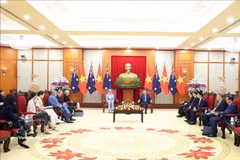 El secretario general del Partido Comunista de Vietnam, To Lam, recibe a la gobernadora general de Australia, Sam Mostyn, durante su visita de Estado a Vietnam en septiembre de 2025. (Fuente: VNA)