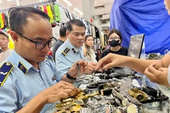 Empresas vietnamitas deben fortalecer sus marcas para evitar las falsificaciones de productos 