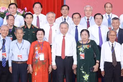 El secretario general del Partido Comunista de Vietnam, To Lam, y delegados. (Fuente: VNA)