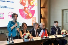 Joanna Skoczek, embajadora de Polonia en Vietnam, habla en el evento. (Fuente: VNA)