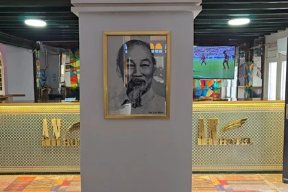 En el Hotel Trans Atlantic. (Fuente: VNA)